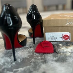 IRIZA 100 Christian Louboutins